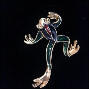 Tree Frog Gold Tone Enamel Brooch Pin